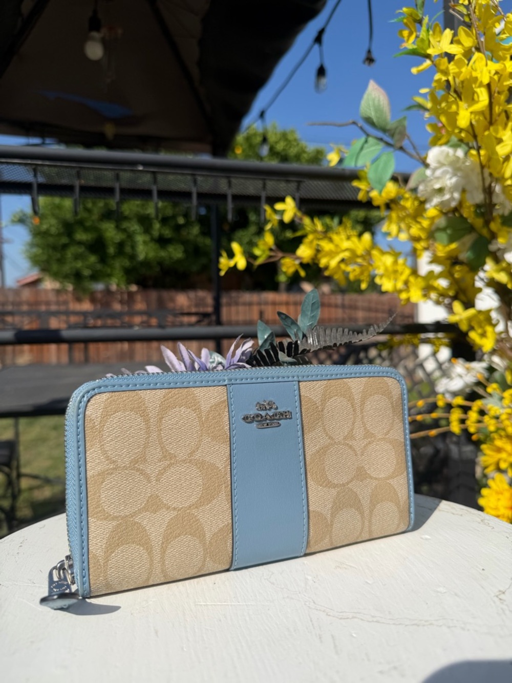 Coach Beige Signature Canvas Wallet with Light Blue Trim - Picture 3 of 6